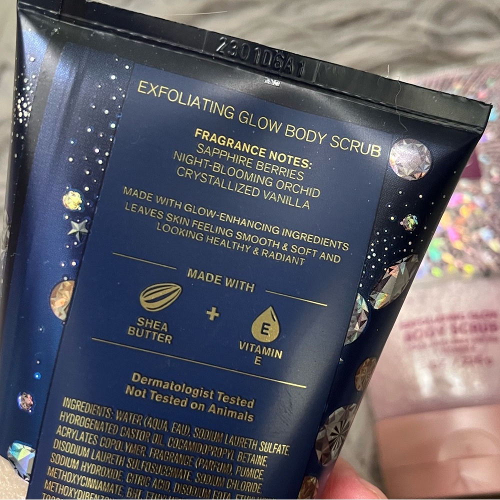 BBW BODY SCRUBS NWT - Picture 3 of 5